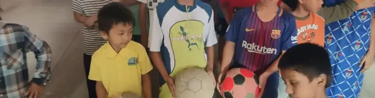 Fußballoutfit für Kinder Header