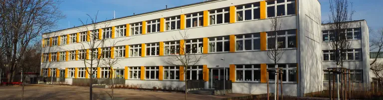 Sonnenschutz für den Schulhof Header