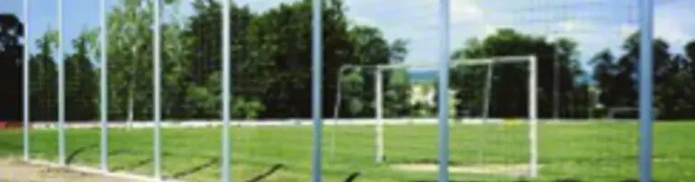 Ballfangzaun für unsere Fußball-KiSS Header