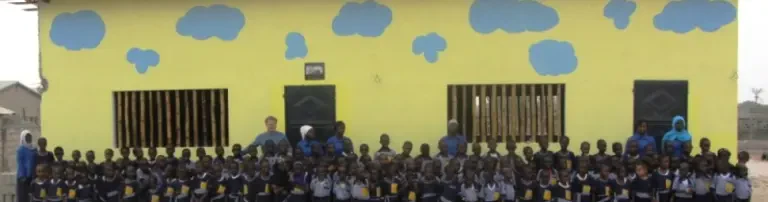 Bau von zwei weiteren Schulklassen Header