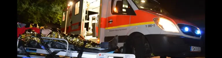 Trainingspuppe mit Atemwegsmanagement und AED-Funktion Teil 1 Header