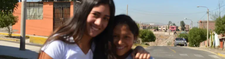 Ausbildung von Kindern in einem Armengebiet von Peru Header