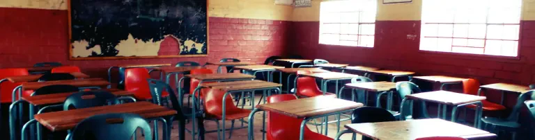 Das wohl größte Geschenk für Kinder in Südafrika! Ein Platz in der Schule! Header