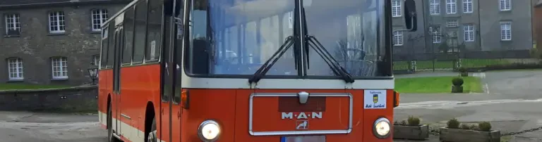 Restauration Traditionsbus 264 Header