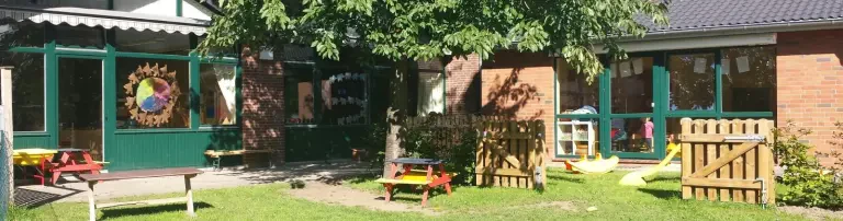 Außenspielgerät - Gestell für die Nestschaukel! Header