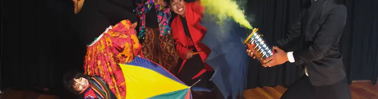 Aus Bolivien nach Brandenburg und Berlin: Teatro Trono kommt wieder zu uns! Header